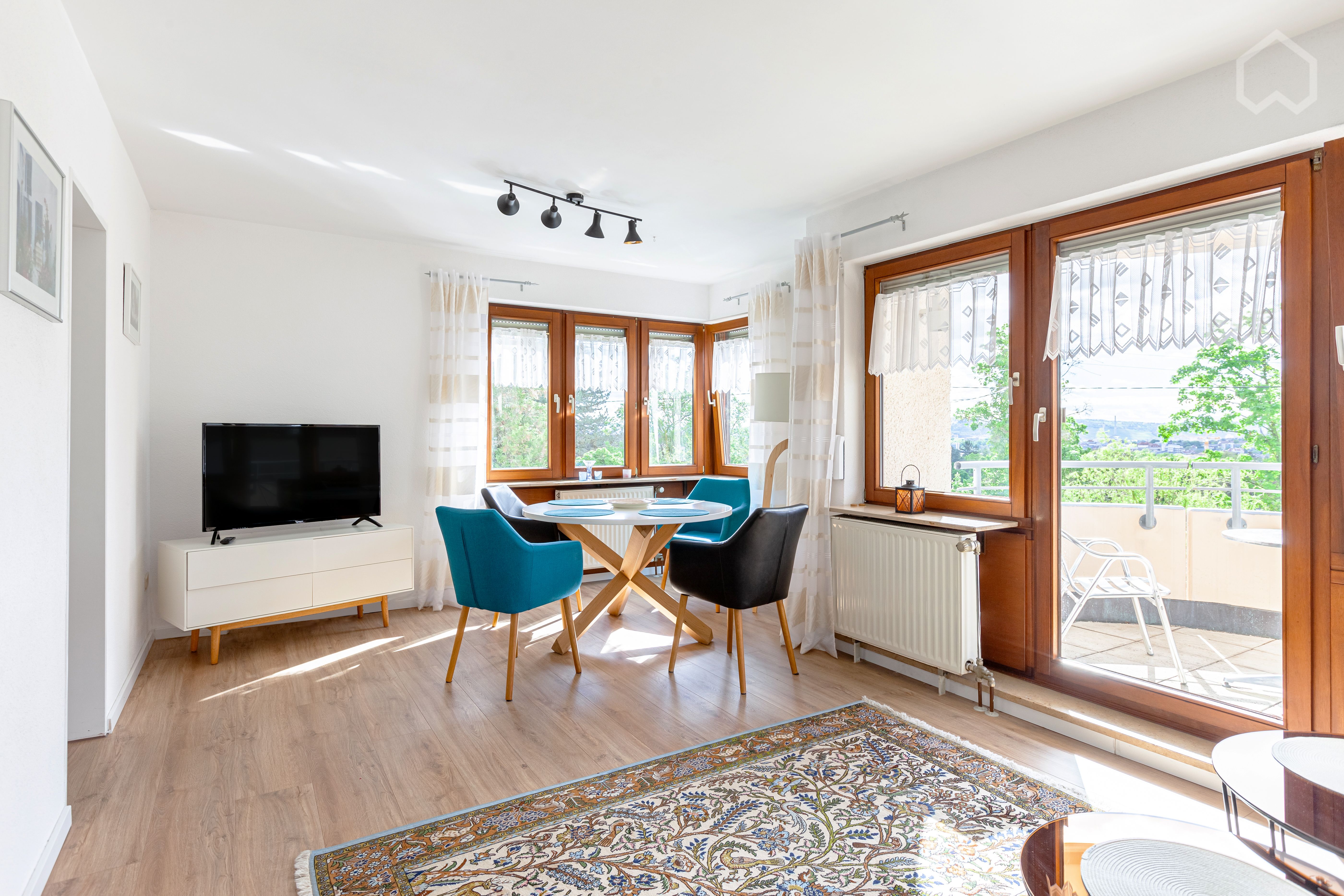 Large And Nice Apartment With Balcony Centrally Located In Stuttgart - 18