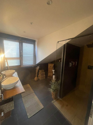 Well-maintained and modern apartment - Gallery - 12