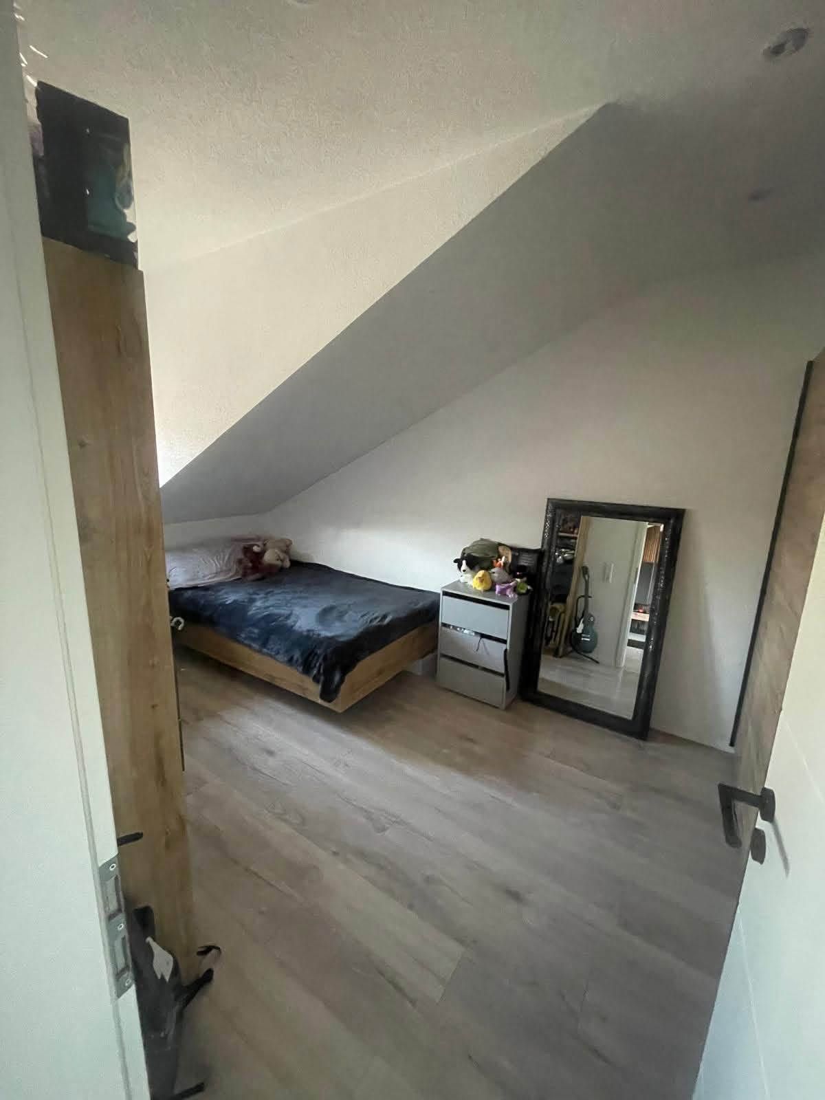 Well-Maintained And Modern Apartment - 3