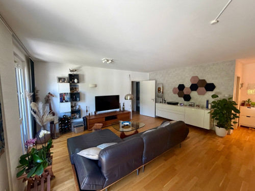 High-quality furnished 3-room apartment in Frankfurt with home office, balcony & underground parking - Gallery - 10