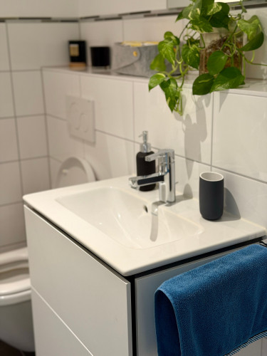 High-quality furnished 3-room apartment in Frankfurt with home office, balcony & underground parking - Gallery - 17