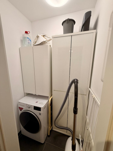 High-quality furnished 3-room apartment in Frankfurt with home office, balcony & underground parking - Gallery - 3