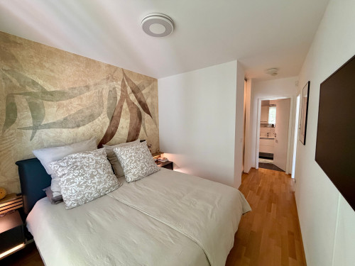 High-quality furnished 3-room apartment in Frankfurt with home office, balcony & underground parking - Gallery - 6