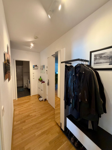 High-quality furnished 3-room apartment in Frankfurt with home office, balcony & underground parking - Gallery - 14