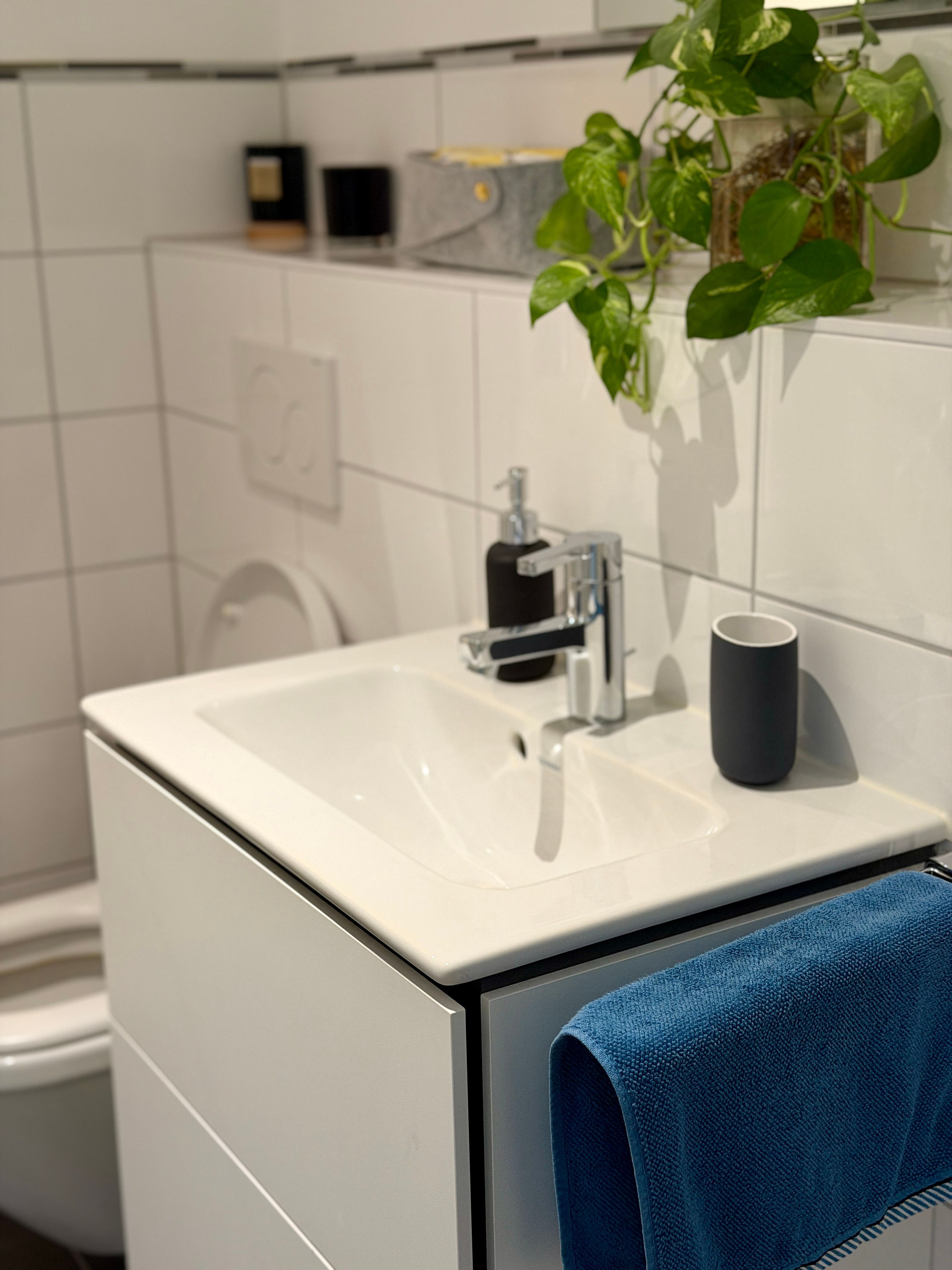 High-Quality Furnished 3-Room Apartment In Frankfurt With Home Office, Balcony & Underground Parking - 14