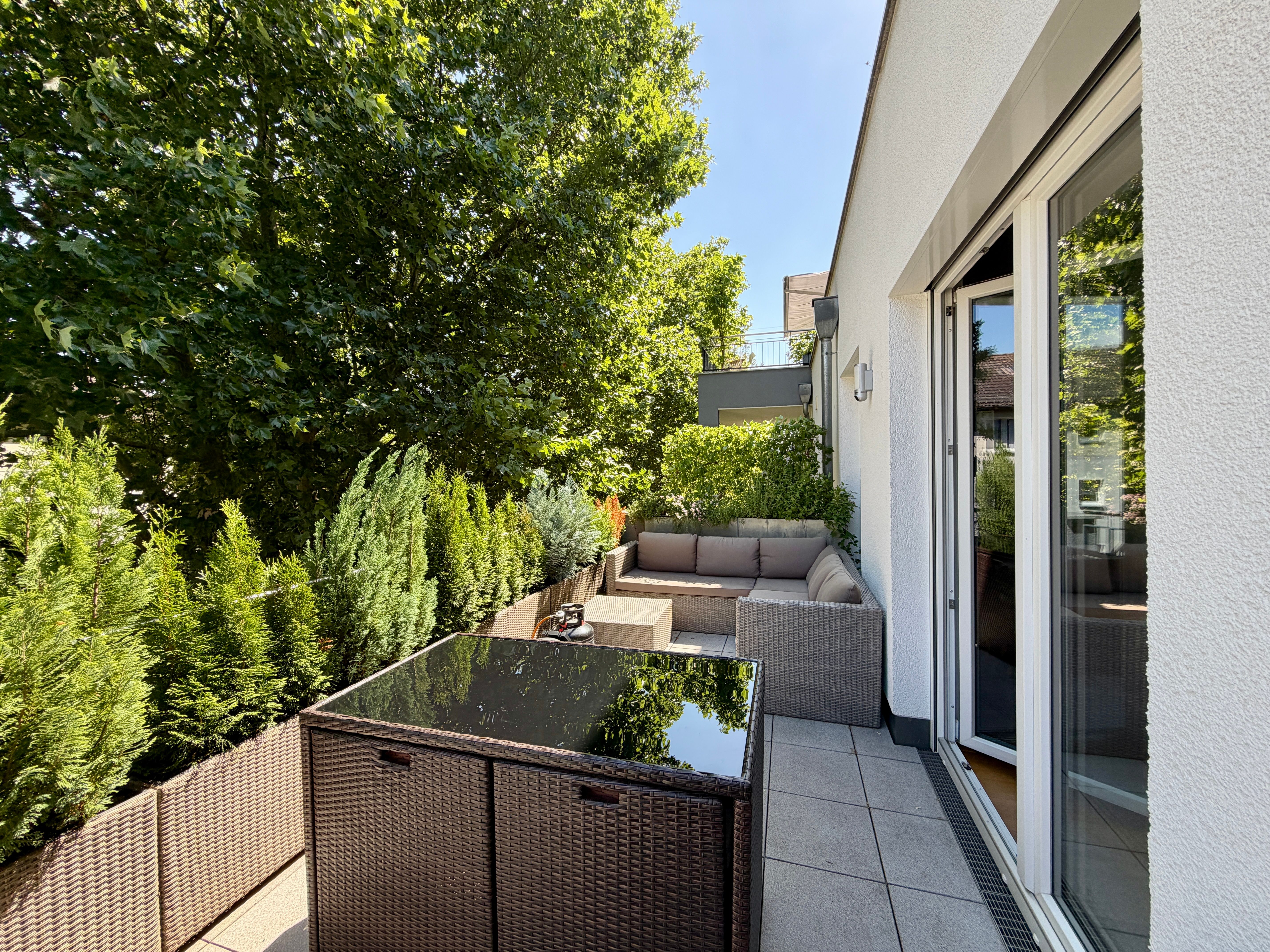 High-Quality Furnished 3-Room Apartment In Frankfurt With Home Office, Balcony & Underground Parking - 4