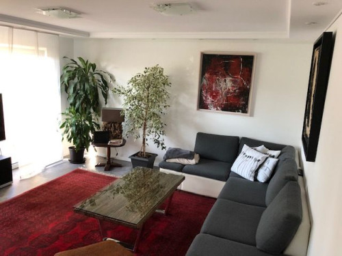 Modern 5-room apartment with lots of light (Frankfurt am Main)