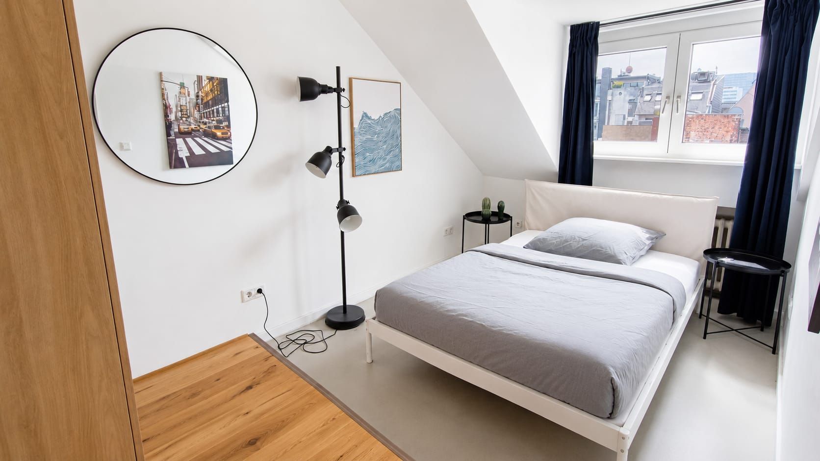 Nice 4 Bedroom Flat In Düsseldorf Altstadt - 13
