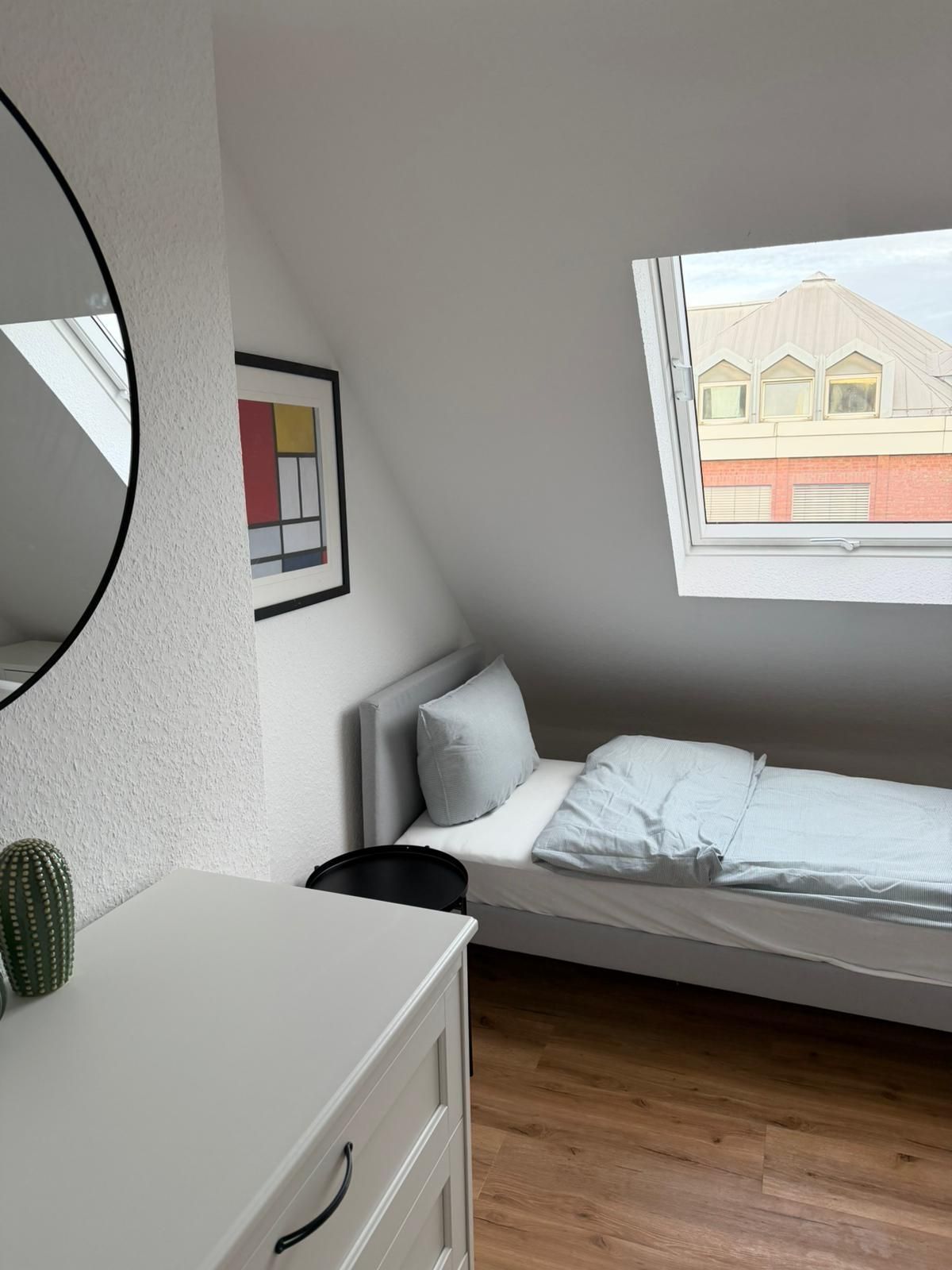 Fashionable & Perfect 5 Bedroom Apartment In Düsseldorf - 9