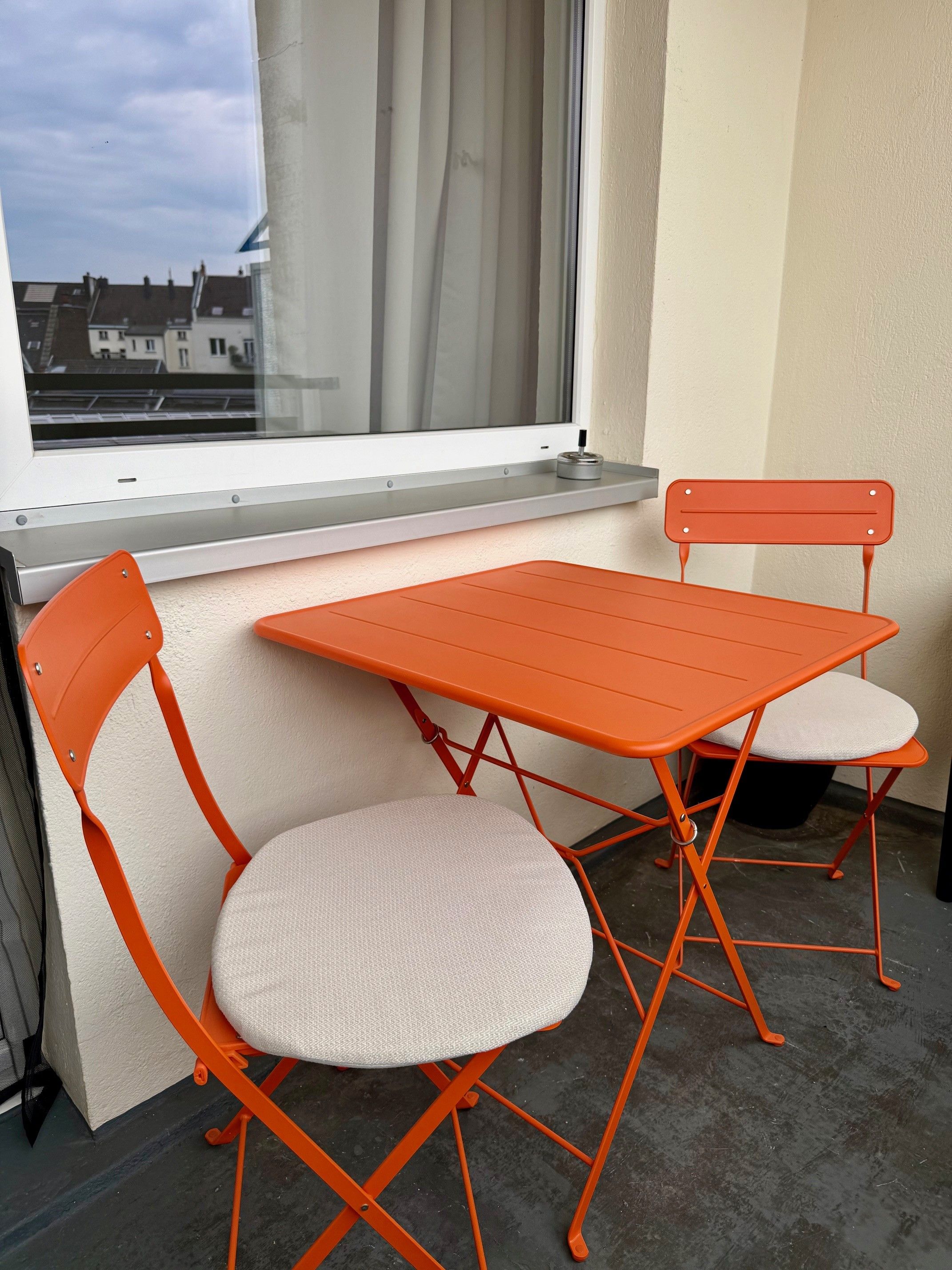Furnished 3-Room Apartment In Central Prime Location In Bilk - 2