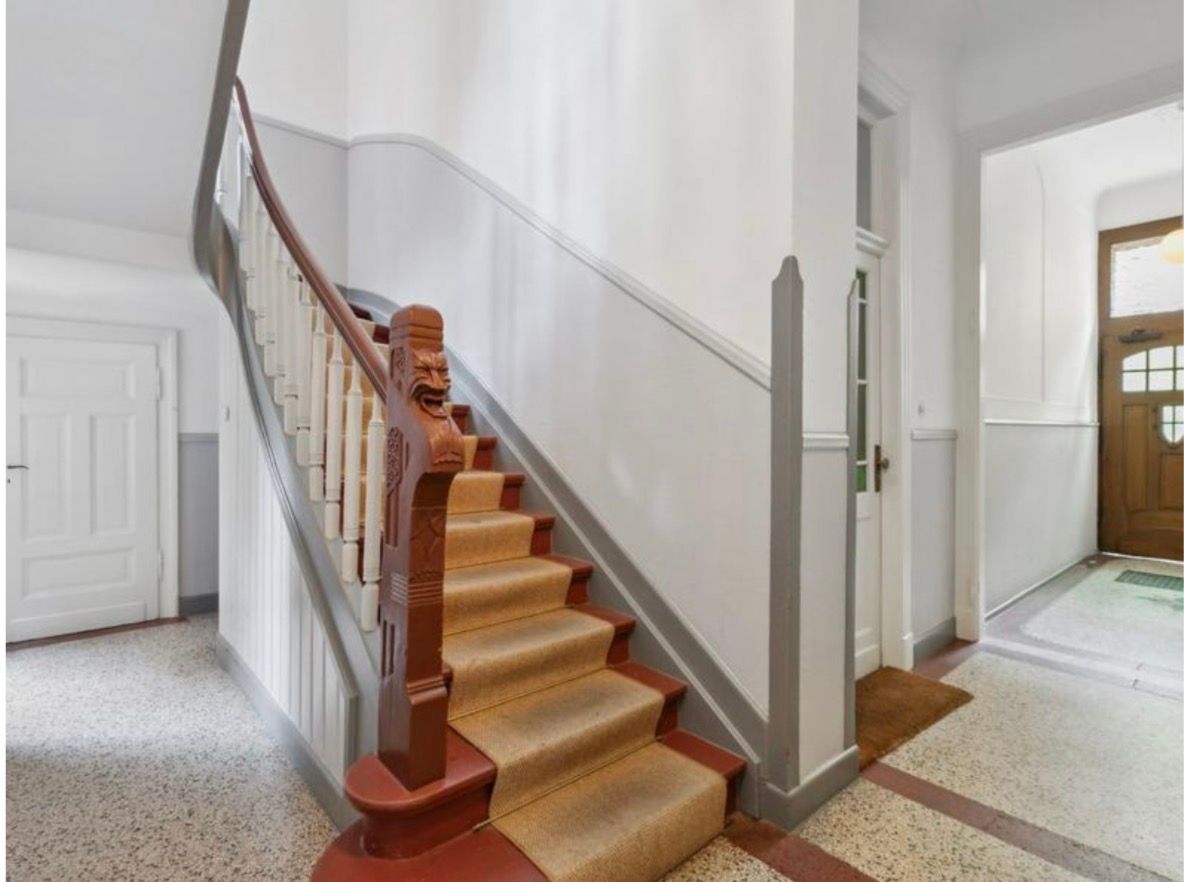 Unique 130 Sqm Period Apartment With Roof Terrace In Oberkassel - 9