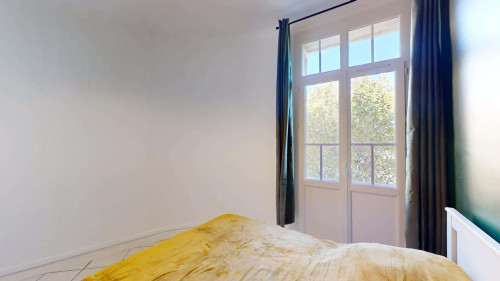 Room in Boulevard Léon Bourgeois, Toulon for 85 m² with 3 bedrooms