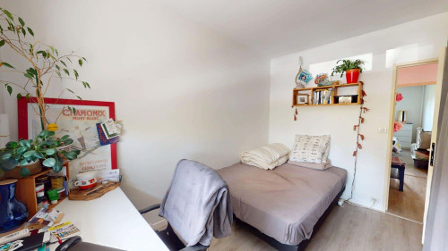 Room in Square Mantegna, Tours for 105 m² with 5 bedrooms