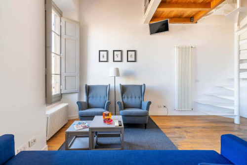 Apartment in Piazza di San Lorenzo, Firenze for 65 m² with 2 bedrooms