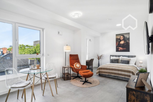 Stylish New-Build Apartment with spectacular Skyline Views in Gallus