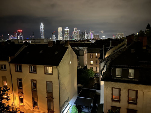 Stylish New-Build Apartment with spectacular Skyline Views in Gallus - Gallery - 3