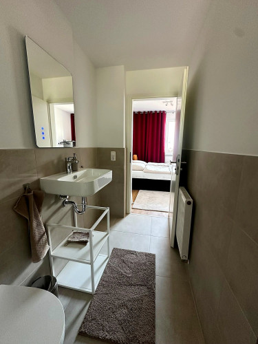 Charming 2-room oasis in Erlangen city center - Gallery - 2