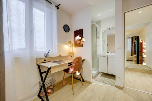 Chambre 2 - SAINT ROMAIN