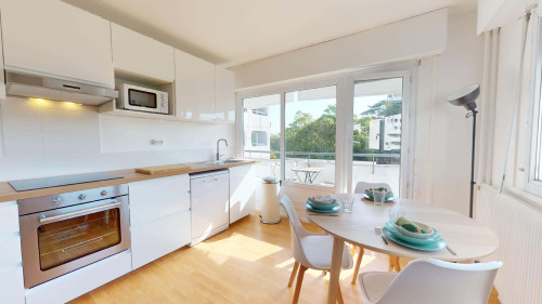 Room in Rue Professeur Patel, Lyon for 76 m² with 4 bedrooms