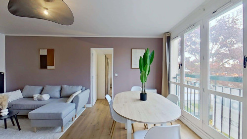 Room in Rue François Couperin, Rouen for 75 m² with 4 bedrooms