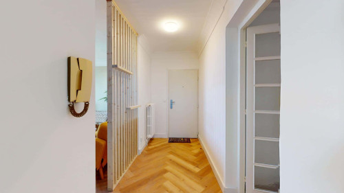 Room in Rue des Chasseurs, Montpellier for 84 m² with 5 bedrooms - Gallery - 7