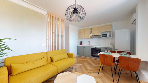 Room in Rue des Chasseurs, Montpellier for 84 m² with 5 bedrooms - Gallery - 5