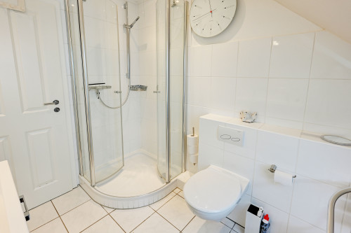 Birkegård Bright Furnished 3-Room Top-Floor Apartment with Garden Access – Quiet & Close to the Beach - Gallery - 7