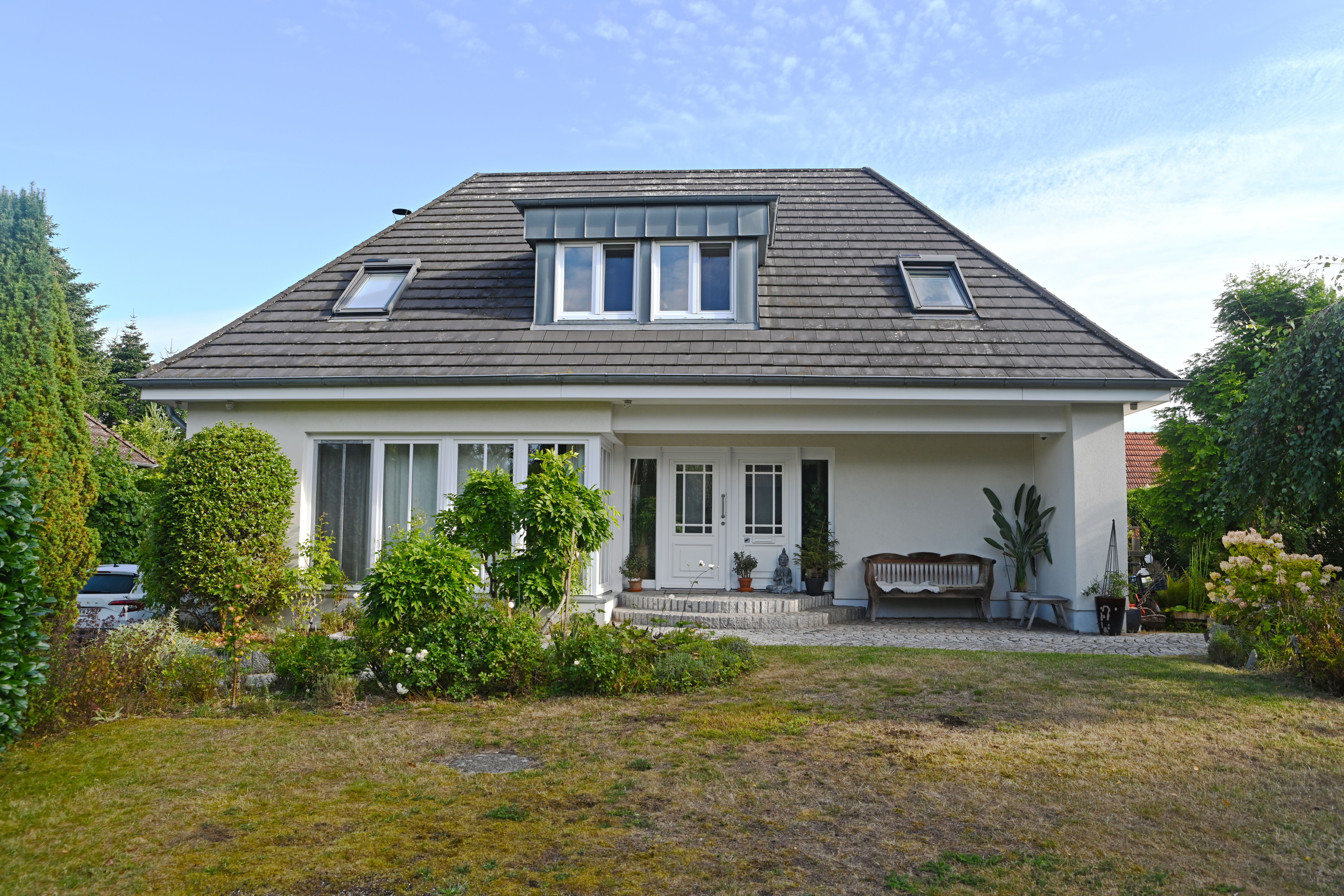 Birkegård Bright Furnished 3-Room Top-Floor Apartment With Garden Access – Quiet & Close To The Beac - 1