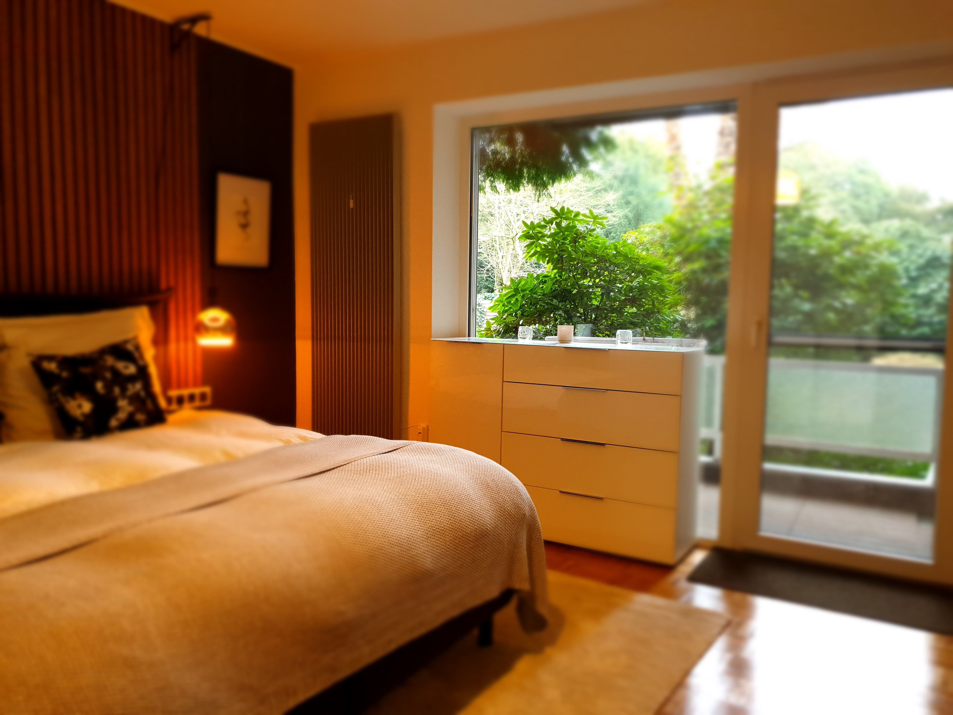 Furnished + Parking: Central Location. Stylish Apartment + Garden, Designed For Comfortable Living - 12