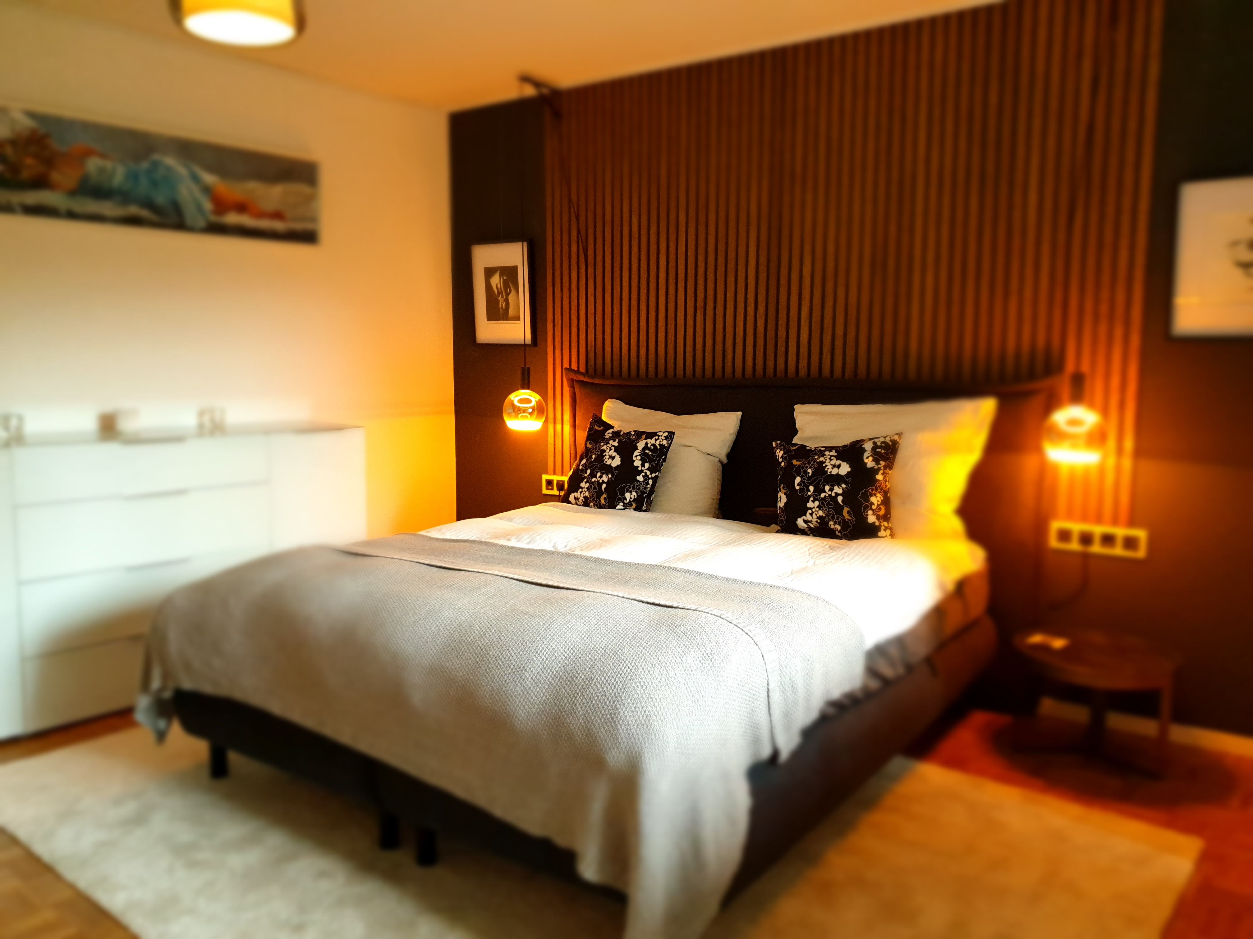 Furnished + Parking: Central Location. Stylish Apartment + Garden, Designed For Comfortable Living - 14