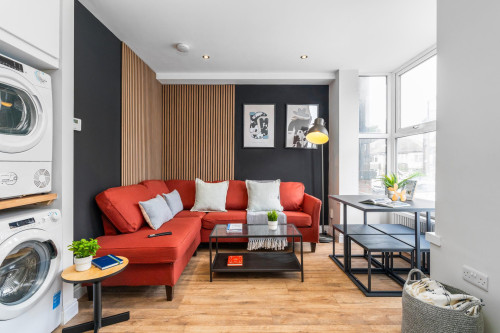 17-trelawn-avenue-leeds-108793469420260918074921AM