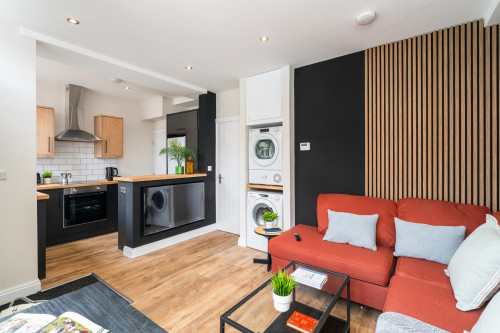 17-trelawn-avenue-leeds-143946403220260918074920AM