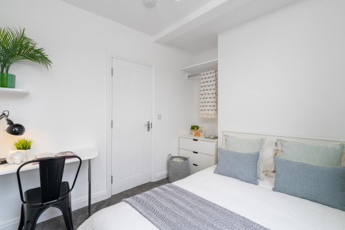17-trelawn-avenue-leeds-153106594520260918074918AM