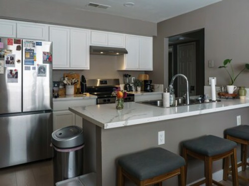 Cozy Condo in South Natomas