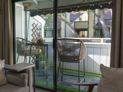 Cozy Condo in South Natomas - Gallery - 6