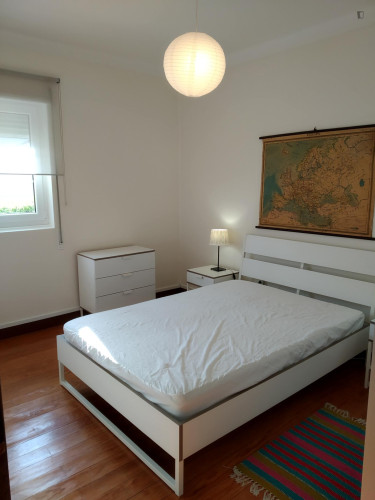 Charming T3 located close to the shopping centre