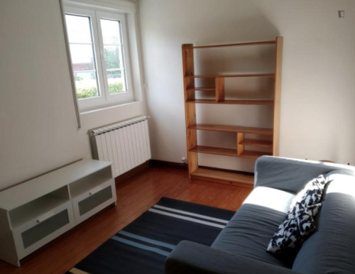 Charming T3 located close to the shopping centre