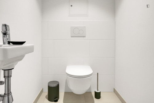 Comfy 1-bedroom flat near the Central European University - Gallery - 8