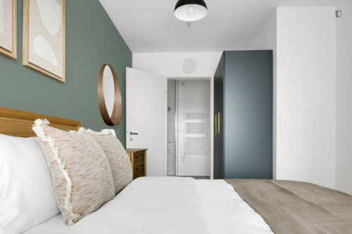 Comfy 1-bedroom flat near the Central European University