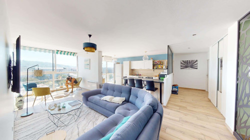 Room in Place de la Libération, Annemasse for 125 m² with 5 bedrooms