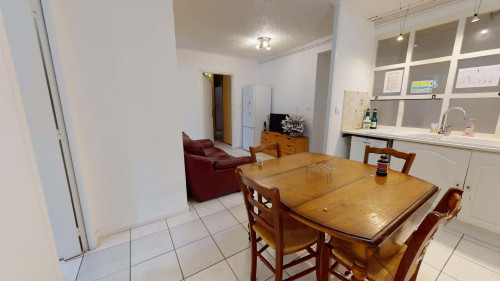 Room in Rue Pierre Dupont, Saint-Fons for 75 m² with 4 bedrooms - Gallery - 5