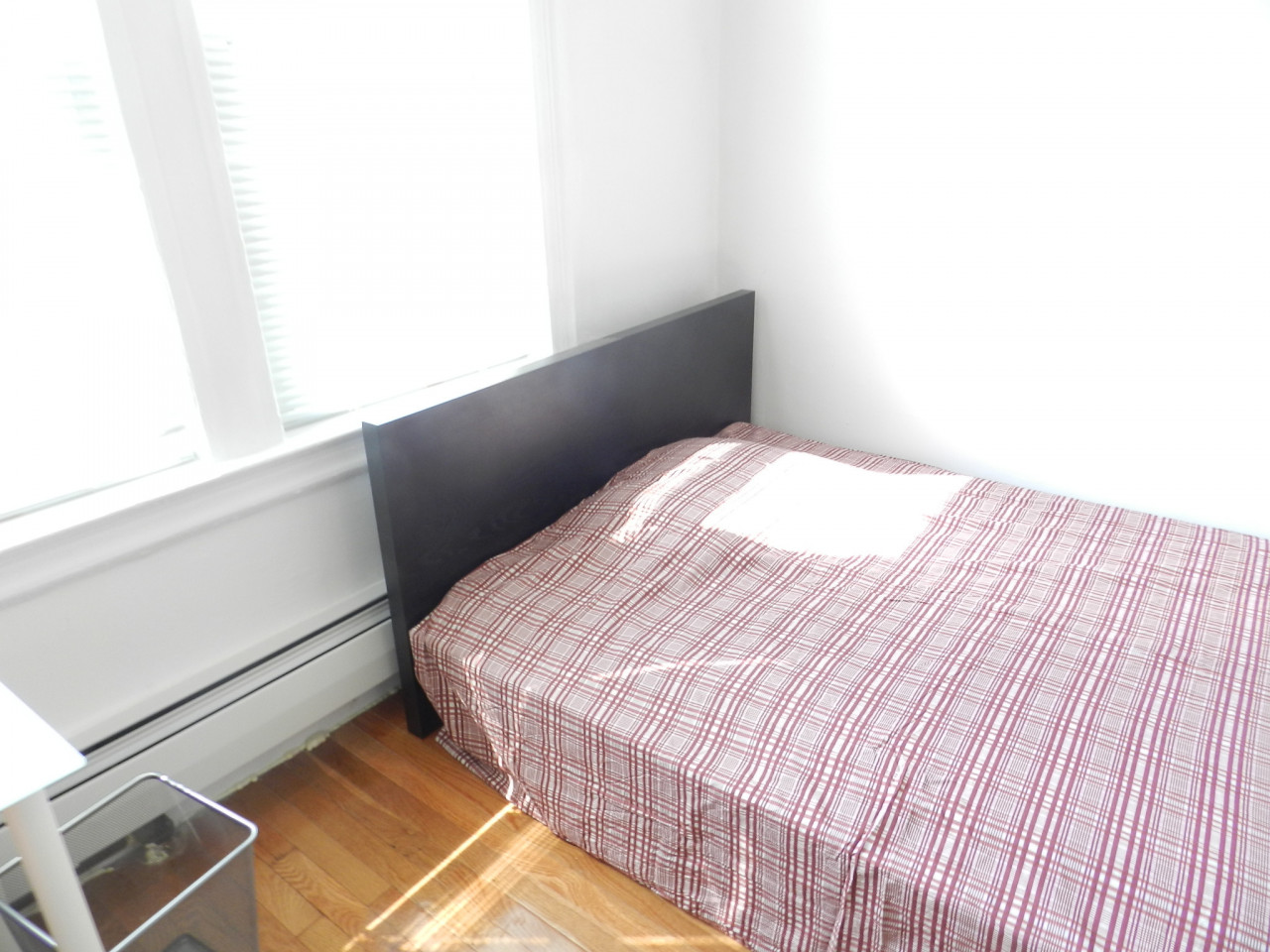  Room A  -  Classic Apt. w/ Workspace  - Gallery -  26