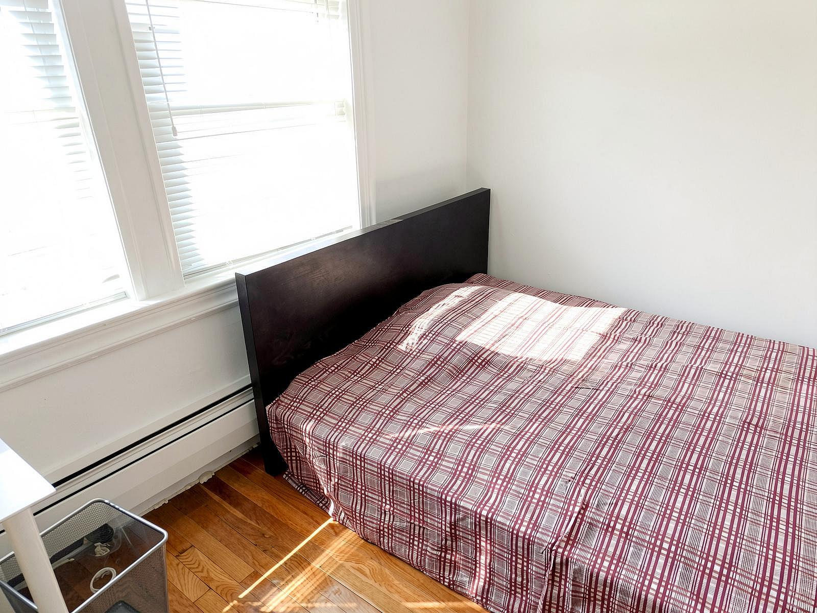  Room A  -  Classic Apt. w/ Workspace  - Gallery -  50