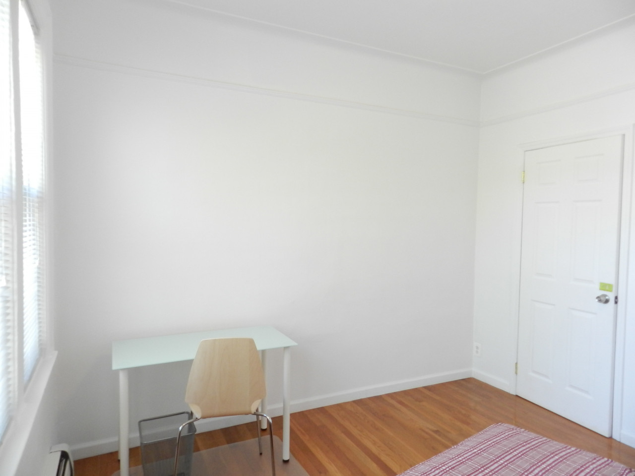  Room B  -  Classic Apt. w/ Workspace  - Gallery -  28