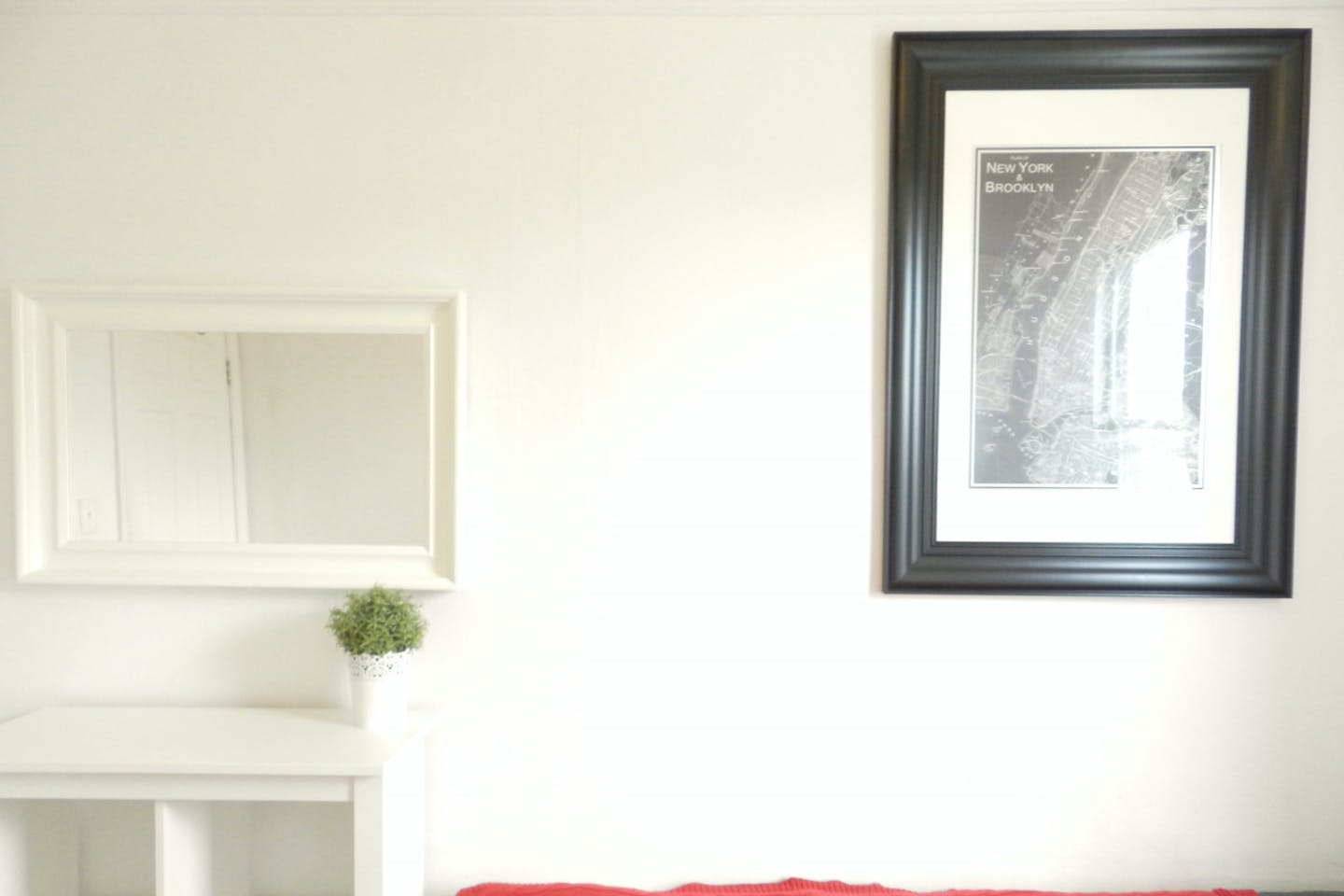  Room C  -  Classic Apt. w/ Workspace  - Gallery -  5