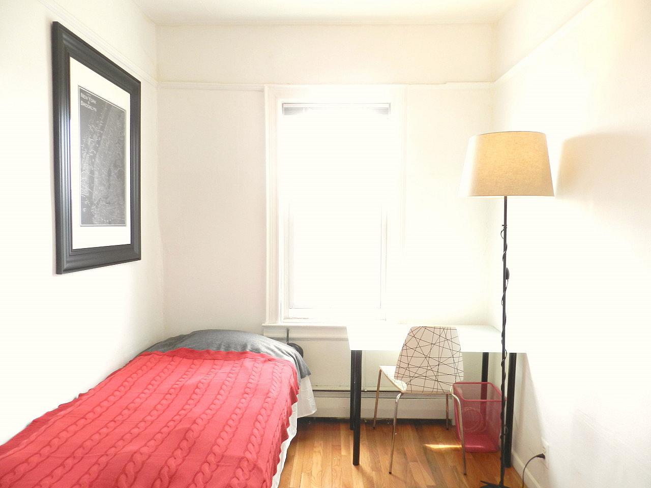  Room C  -  Classic Apt. w/ Workspace  - Gallery -  49