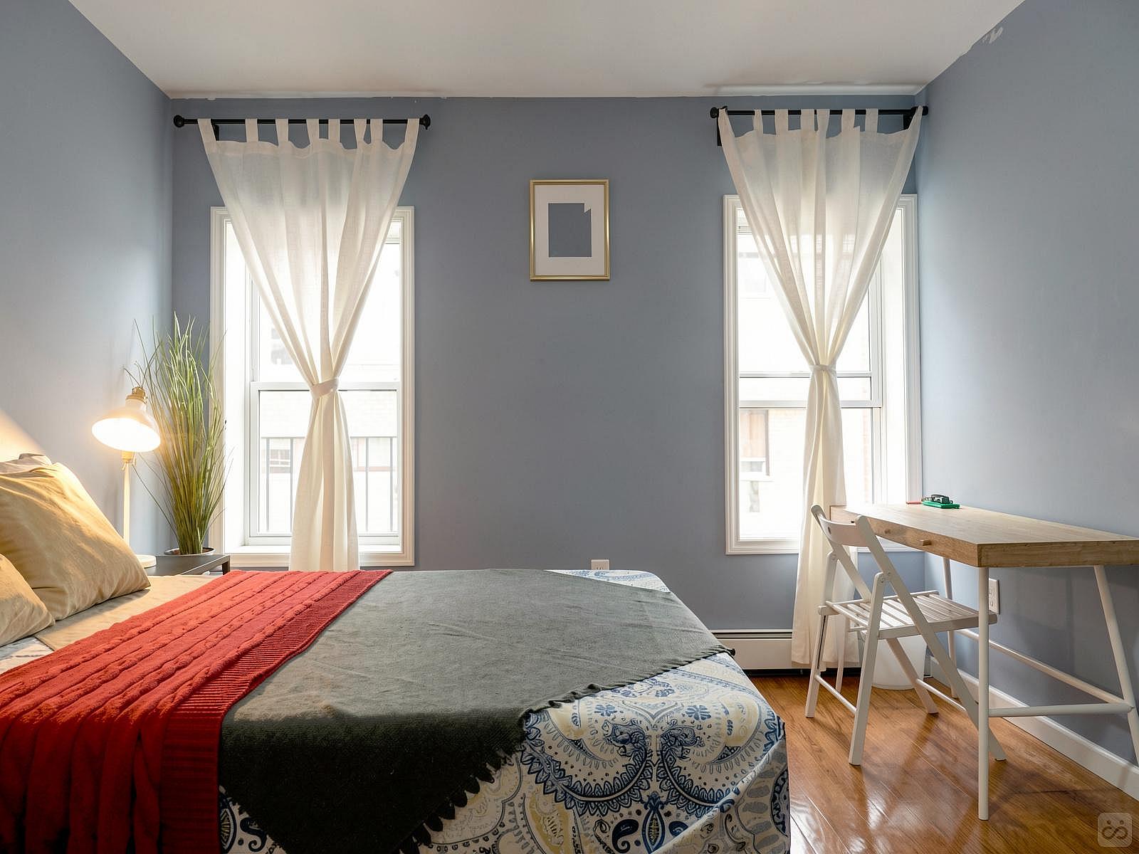  Room A  -  Cozy Townhouse w/ Workspace  - Gallery -  27