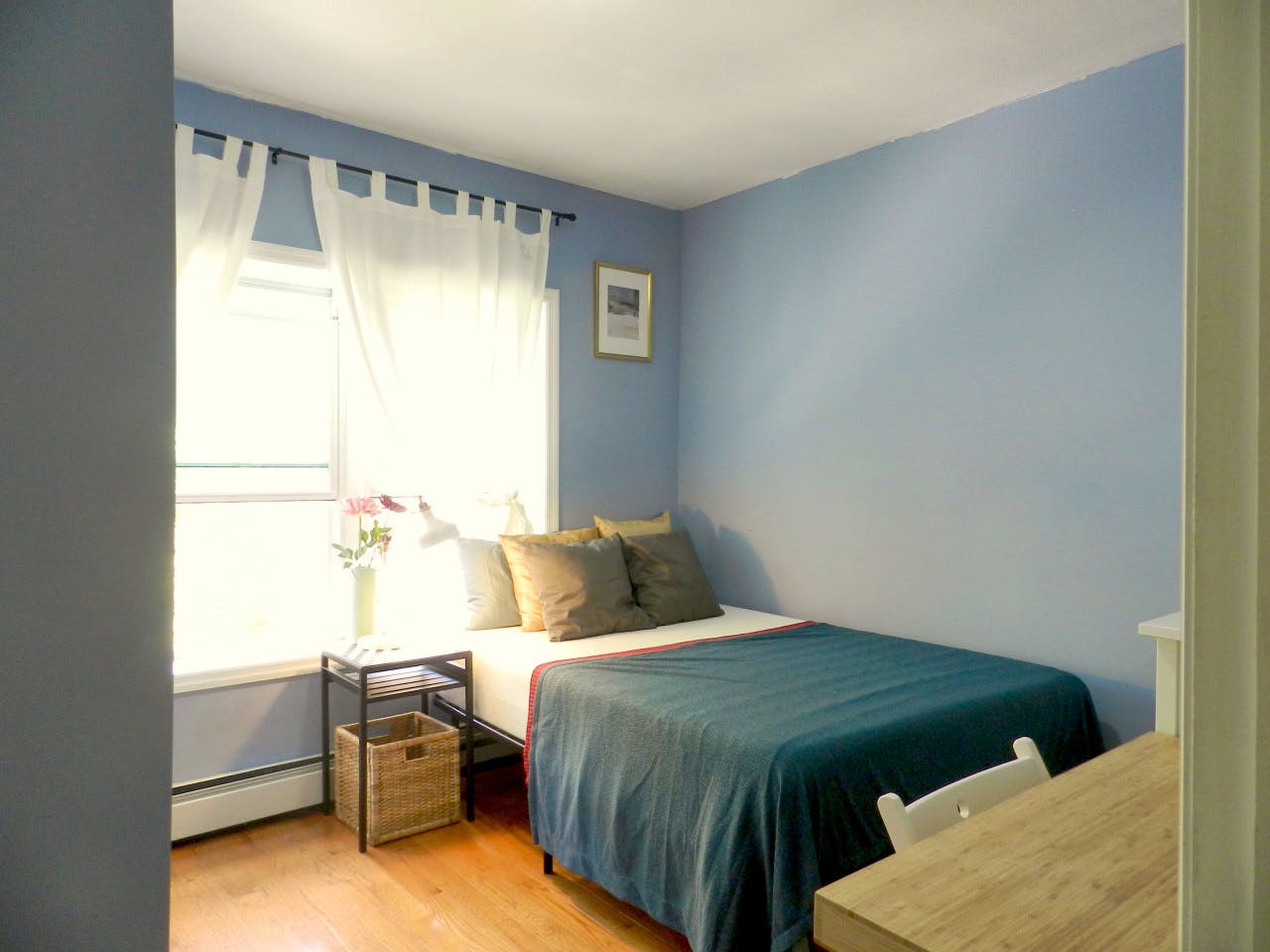  Room B  -  Cozy Townhouse w/ Workspace  - Gallery -  18