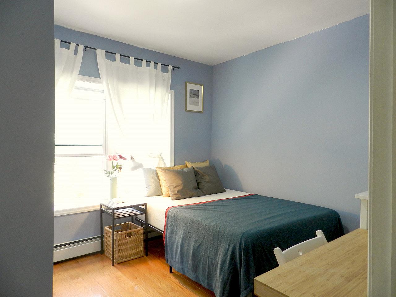  Room B  -  Cozy Townhouse w/ Workspace  - Gallery -  32