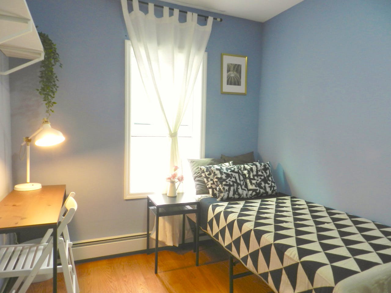  Room C  -  Cozy Townhouse w/ Workspace  - Gallery -  22